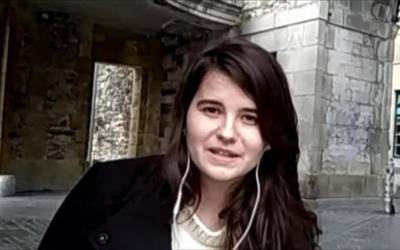 Oihana Arana: "Berbaz inguratuta bizi naiz, hitzak dira nire egunerokotasuna"