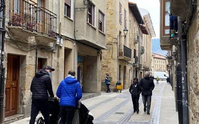 Hutsik dauden merkataritzako lokalak berraktibatzeko diru-laguntza eskatzeko aukera dago Elorrion