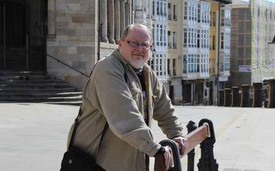 Eliseo Gilen diru-zigorra ordaintzen laguntzeko elkartasun kanpaina abiatu dute