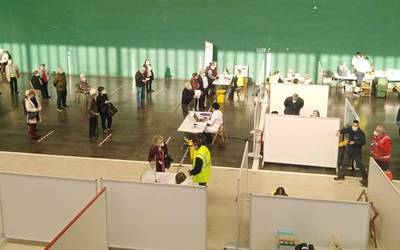 Maiatzaren 11ko txertaketari begira boluntarioak eskatu ditu Baztango Udalak