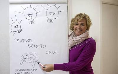 Familientzako coaching hezitzailea herrian