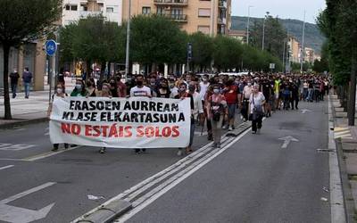 Iruñerrian izandako atxiloketen aurkako salaketa masiboa, Arrotxapea auzoan