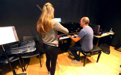 Zapatuan irekiko da izena emateko epea Andrés Isasi  Musika Eskolan