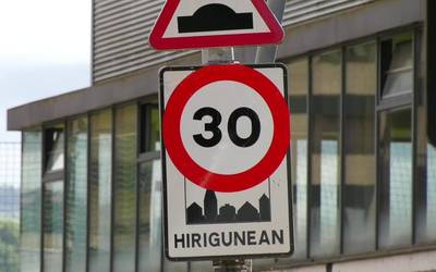 Herrietako abiadura muga 30 km/h mugatzeko legea gainditu da