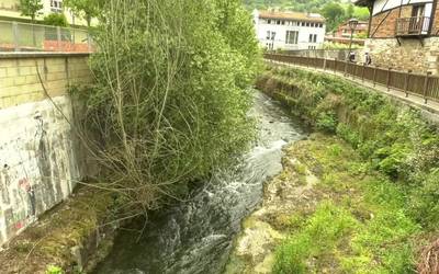 Erreka garbitzeko boluntarioak behar dira