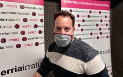 Postal Kolekzionistak taldeak 'Bagoi hutsak' diskoa Katakraken aurkeztuko du gaur
