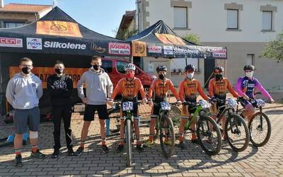 Eneit Bertiz txirrindulari sunbildarrak bi garaipen eskuratu zituen joan den asteburuan