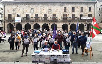 Hilaren 29ko mobilizazioan parte hartzeko dei egin dute bergararrek