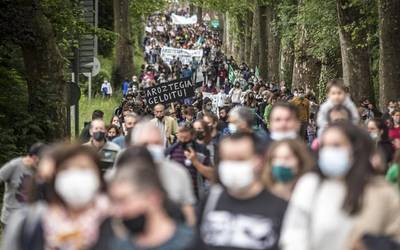 Aroztak taldeko hamar kide deklaratzera deitu dituzte