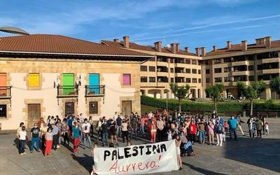[ARGAZKI GALERIA]: Iurretarrek Palestinako herriari elkartasuna adierazi diote
