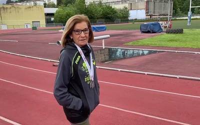 Maria Jose Gil, 80 urterekin urrezko dominak pilatzen
