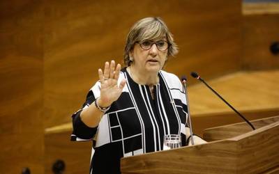 Marisa De Simonek Nafarroako IUren lidergoa utziko du