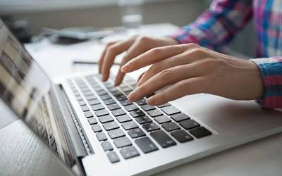 Informatika tailerra eginen dute Etxalarren heldu den astean