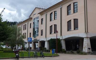 Lau positibo bailaran: bi Arrasaten eta bana Aretxabaleta eta Bergaran