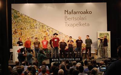Ekainaren 18an, 19an eta 20an eginen dituzte Nafarroako Bertsolari Txapelketaren aurrekanporaketak