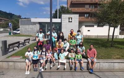 Dozenaka familia eta lagun elkartu ditu Laudio Ikastolak antolatutako orientazio probak