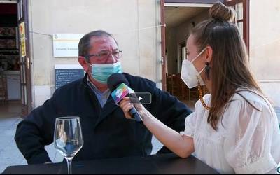 Kale inkesta GUKA magazinean: zer iruditzen zaizu Orioko Arraun Elkarteak kolore horia aldatzea?
