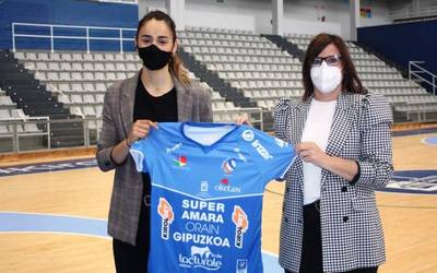 June Loidik, bere aurkezpenean: "Urratsa emateko unea da"