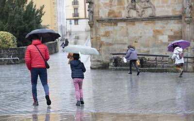 Zortzi positibo atzeman dira bailaran; erdiak, Oñatin