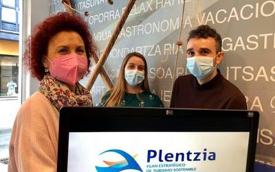 Turismo jasangarria bultzatzeko lau urteko plana aurkeztu du Plentziako Udalak