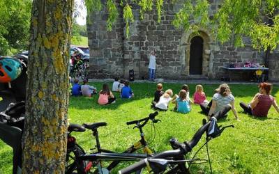 Itxasperriko paraje zoragarrian Bizikleta Egun Bereziak utzitako irudiak