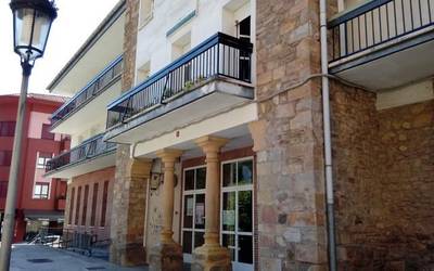 Eskolako pedagogiaren auzia berbagai Legebiltzarrean