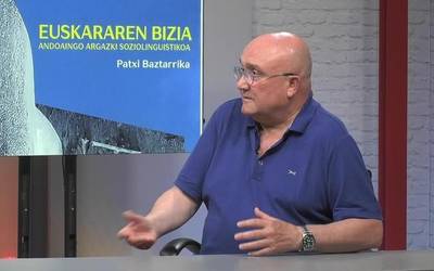 Patxi Baztarrika: "Eremu formalean, udal zerbitzuetan igo da gehien euskararen erabilera"