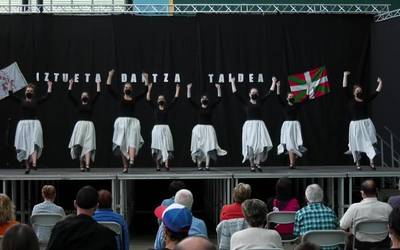 Iztueta Dantza Taldea