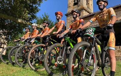 Eneit Bertiz sunbildarrak lidergoa sendotu du mendi bizikletako Euskadiko Irekian