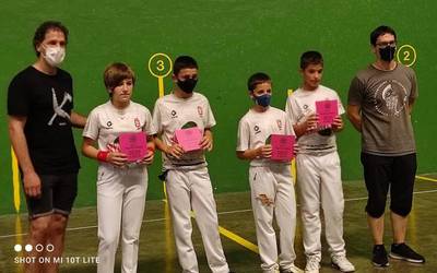 Joan den asteburuan jokatu zen Mendialdeko II. pilota txapelketako azken finala