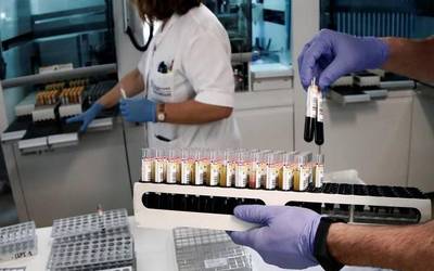 Nafarroan 49 positibo atzeman zituzten atzo, baina bakar bat ere ez gure herrietan