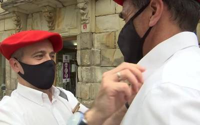 Gaiteroak eta zezenzaleak, sanjuanetako bikote