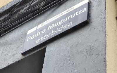 Pedro Mugurutza kaleari izena aldatzeko prozesuan parte hartzera animatu ditu herritarrak EH Bilduk