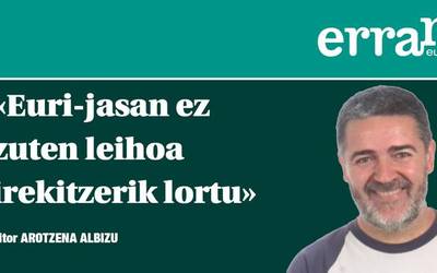 Ama begira ezazu, leihotik plazara...