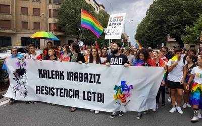 LGTBI+ harrotasuna aldarrikatuko dute gaur Iruñeko kaleetan