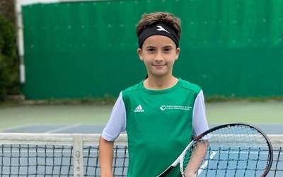 Espainiako Tenis Txapelketan aritu da Ander Urkiza, onenen aurka lehiatzen