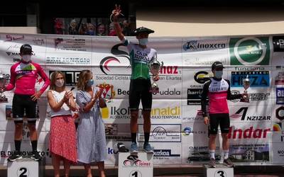 Caja Rural Seguros RGA taldeko Pablo Garcia garaile Beasaingo Klasikoan