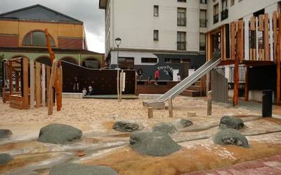 Itsasondoko haurren ametsetako parkearen lehengo fasea  inauguratu dute
