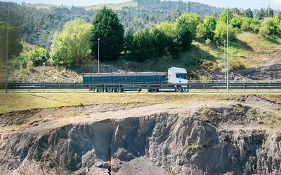 Lezamako EAJk eta EH Bilduk mehatxu larritzat jo dute udalerrian zabortegia egitea