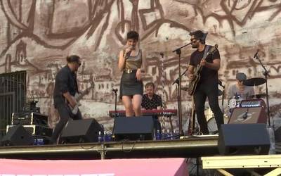 Noa & The Hell Drinkers taldeak dantzarako gogoak piztu dizkie bertaratuei