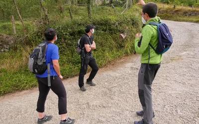 Osinberde eta honen inguruak ezagutzeko ibilaldiak antolatu dituzte