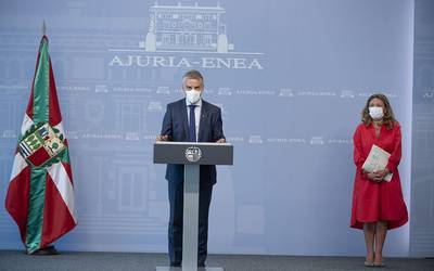 Ostalaritza 01:00etan ixtea eta maskarak hiriguneetan derrigorrezkoak izatea erabaki du Labik