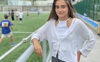 Elene Errasti: "Ederra litzateke lehen taldean debutatzea, baina ikastera noa Alavesera"