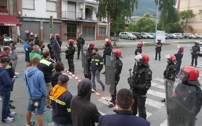 Tubacexeko Enpresa Batzordeko kide bat identifikatu du Ertzaintzak eta zigortuko dutela esan diote