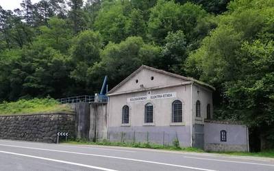 Zentral elektrikoaren mantentze-lanak