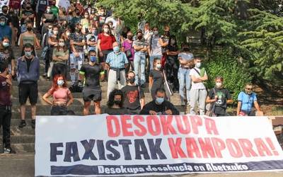 Abetxukuko etxegabetzea salatu eta desokupazio enpresei aurre egitera deitu dute