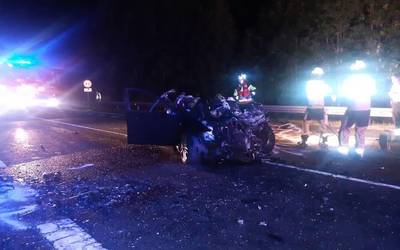 Zauritu bat furgoneta eta auto baten aurkako talkaren ondorioz, A-625 errepidean