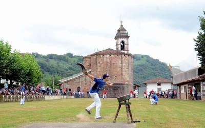 Arraioz Sagardia eta Irurita Migueleneren arteko laxoa txapelketako finala jokatuko da bihar Arraiozen