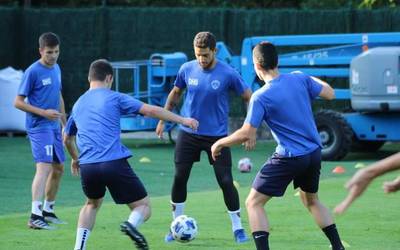 Bihar jokatu du Anaitasunak denboraldi aurreko lehen neurketa, Txerloian