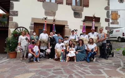 Aurten 85 urte beteko dituzten herritarrak omendu dituzte Zubietako ez festetan